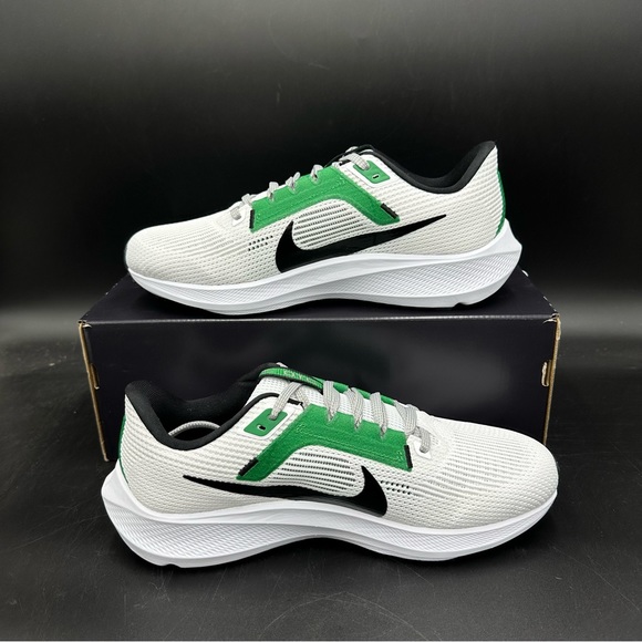 Nike Air Zoom Pegasus 40 Oregon Track Club OTC White Green FJ2845-100 Men’s 8 - Picture 2 of 8